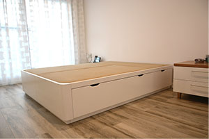 Click para ampliar Canapé de matrimonio de madera con 4 cajones retranqueados acabado Luxe color blanco puro de la carata ral